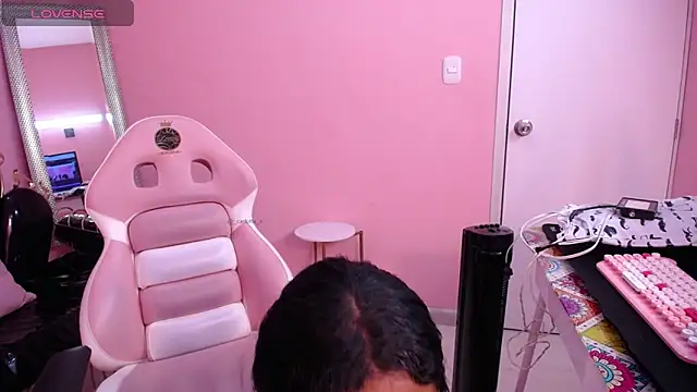 Ruby sam online show from 04/18/26, 12:09