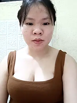 Seraphinahh online show from 04/17/26, 03:04