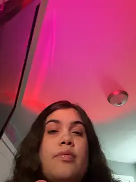 Islandmamita online show from 05/01/26, 05:12