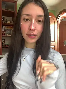 NickieCute- online show from 04/21/26, 08:12