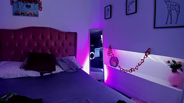 Antonella Bratzz4 online show from 04/25/26, 09:56