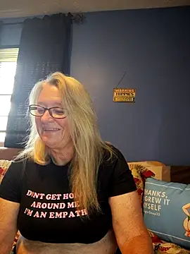 RavensLove online show from 05/15/26, 04:03