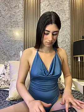 evelyn hills online show from 04/23/26, 03:14