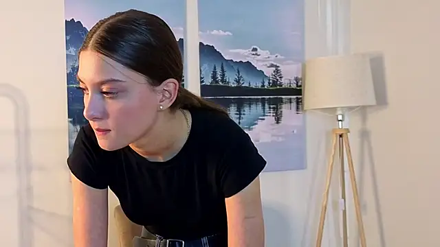 NatashaRieker online show from 04/17/26, 09:45