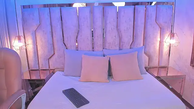 kay sm online show from 04/21/26, 03:24