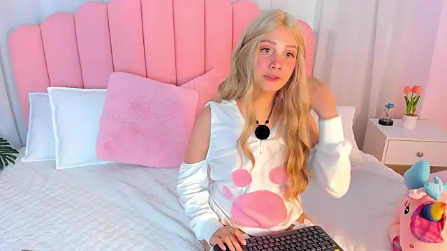 sweett fire online show from 04/16/26, 09:39