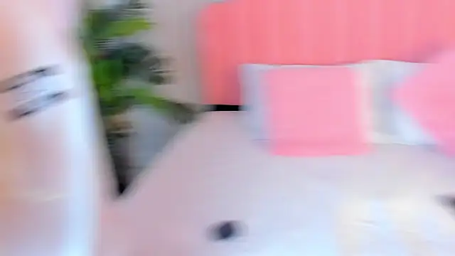 sweett fire online show from 04/18/26, 07:58