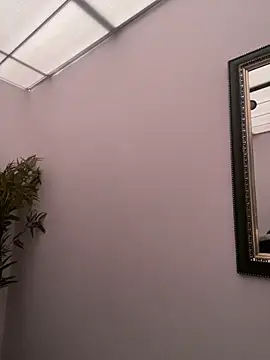 lia ec online show from 04/23/26, 12:04