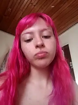 NinaKitty  online show from 04/25/26, 10:18