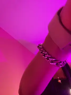 Alahia pink  online show from 04/21/26, 02:26