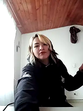 HannaJonnes  online show from 04/17/26, 01:03