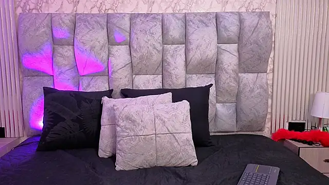 Thaliavegas online show from 04/15/26, 08:53