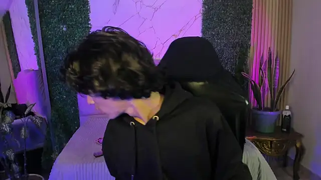 santi foxxx  online show from 04/23/26, 02:13