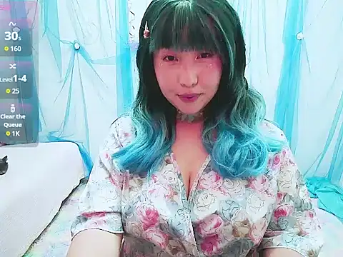 shusweetie online show from 04/20/26, 07:04