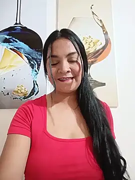 Snapshot of Silvana2927 chatting on 05/27/26, 03:25 Silvana2927 online show from 05/27/26, 03:25