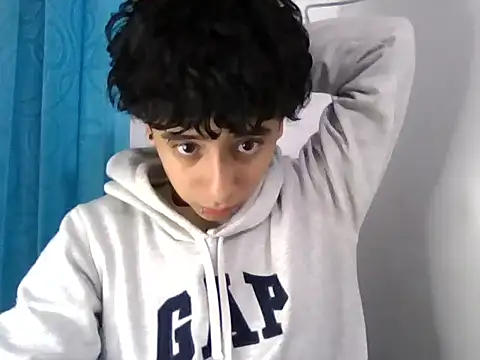 LatinHeatX22 online show from 04/24/26, 01:30