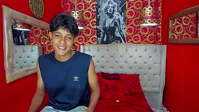 straightyoungpein online show from 04/18/26, 04:27