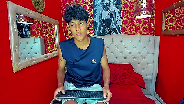 straightyoungpein online show from 04/23/26, 04:35