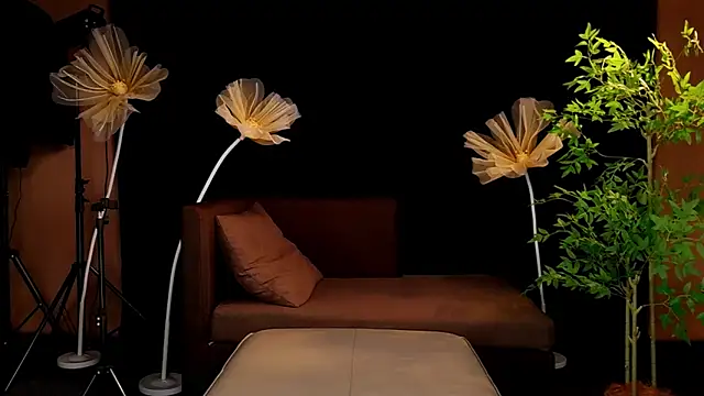 fafade2588 online show from 04/23/26, 12:01