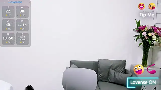 youyou-55 online show from 04/19/26, 12:15