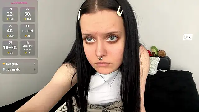 lunastar222 online show from 04/19/26, 10:47