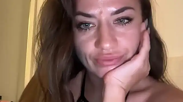 missRorian online show from 04/23/26, 03:58