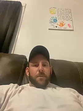 phattyluv89 online show from 04/28/26, 02:27