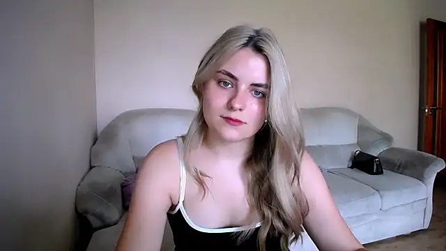  shy sabrina   online show from 07/04/26, 12:00