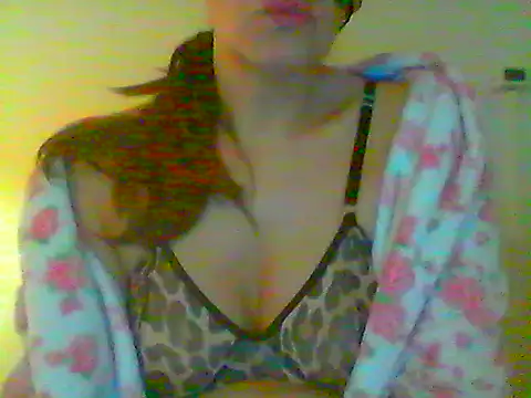 GuadaGatita online show from 04/20/26, 02:53