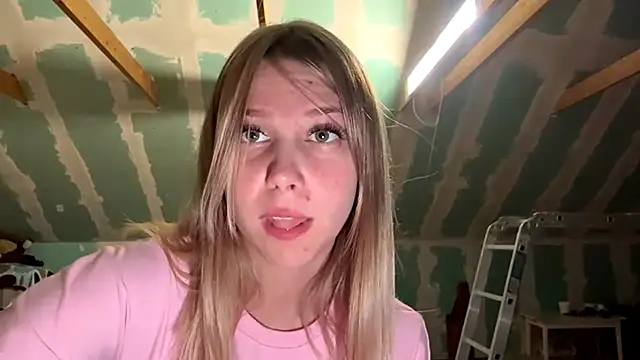 Skinny girl  online show from 04/21/26, 06:55