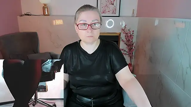 Alexandra Kind online show from 05/01/26, 01:26