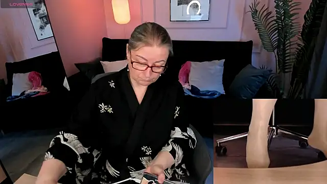 Alexandra Kind online show from 06/03/26, 08:58