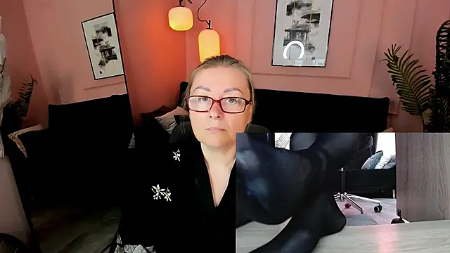 Alexandra Kind online show from 06/05/26, 01:50