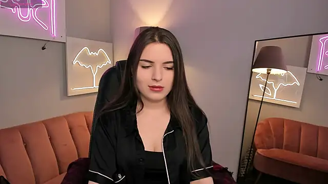 AliceLiador  online show from 06/08/26, 02:50