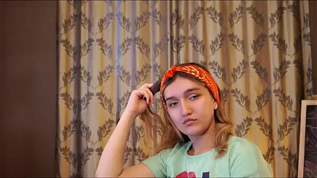 ThaliaNebel online show from 04/23/26, 01:35