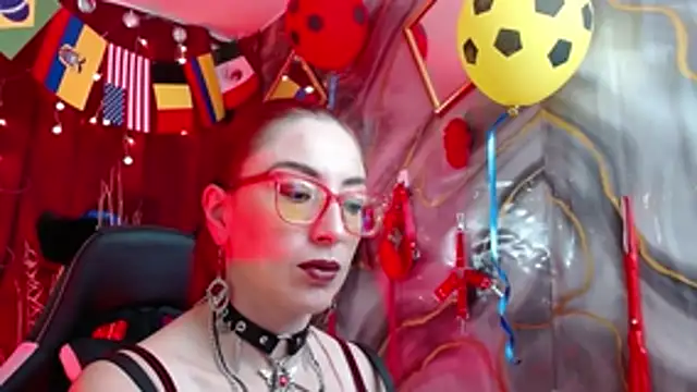 Queenscarlettsecret online show from 07/16/26, 01:06