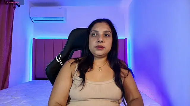 Bianca Royale online show from 04/18/26, 07:58