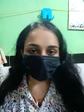 Lusi G online show from 04/18/26, 09:46