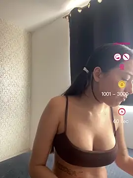 Annyrosse00 online show from 04/23/26, 07:16