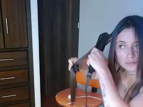 LucyArcy online show from 04/18/26, 07:58