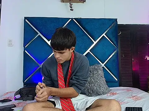 EdwinBoys online show from 04/18/26, 12:53