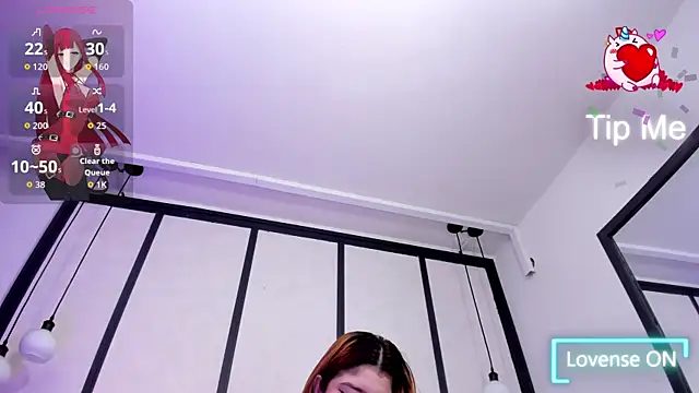 sophia blade  online show from 04/20/26, 06:42