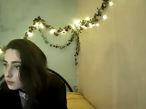 missclochette online show from 04/20/26, 07:59