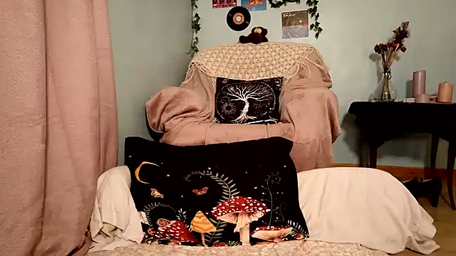 missclochette online show from 06/09/26, 12:06