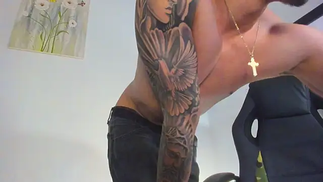 Noah Sins online show from 04/24/26, 05:54