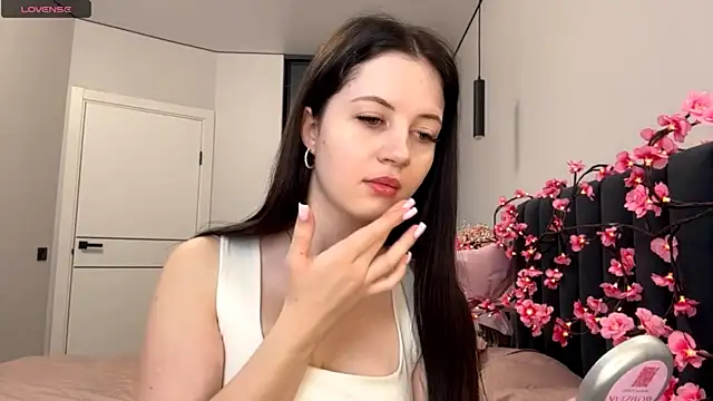 Rose Retslav online show from 04/20/26, 07:11