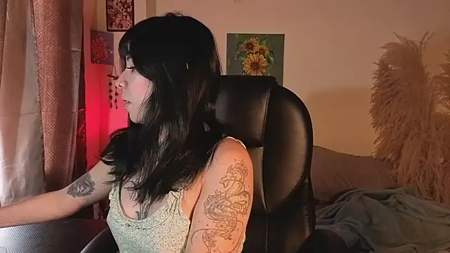 GaiaJonness online show from 04/21/26, 05:50