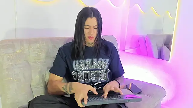 Aohomlester  online show from 07/20/26, 01:13