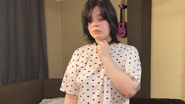 LoveIyBarbie online show from 04/20/26, 07:48