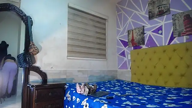 Hellen maya online show from 04/23/26, 06:54